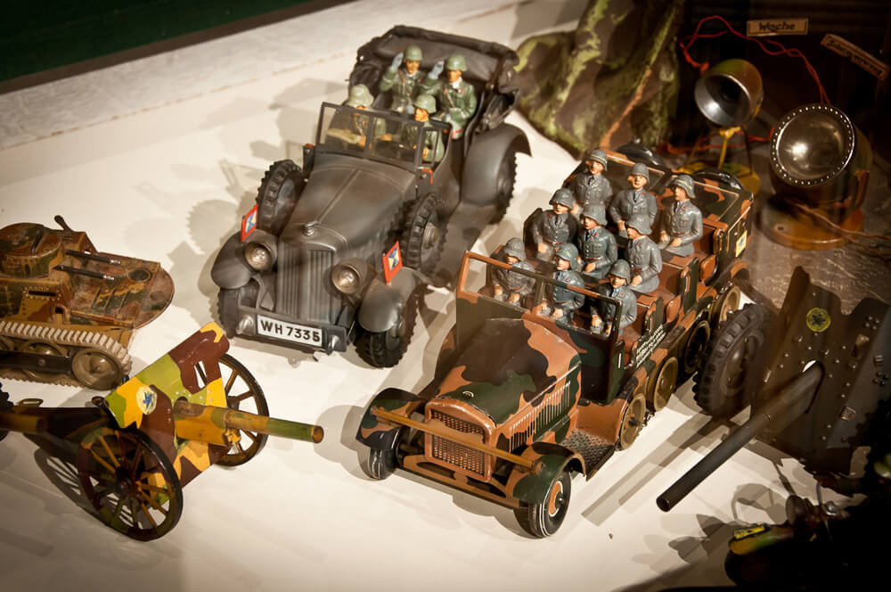 kriegsspielzeugx kriegsspielzeugx